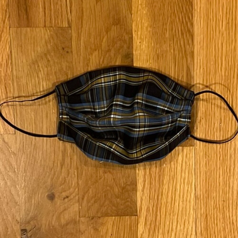 NWOT designer-inspired face mask